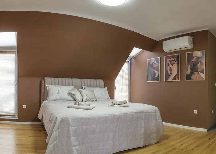 Romantic Loft With Jacuzzi Bath Near Center * Пловдив