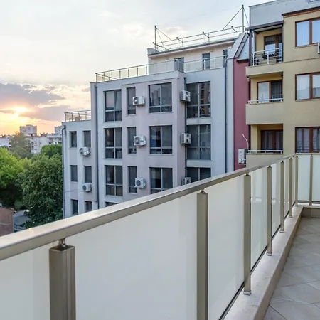 Apartment Heart & Honey - The Romantic Loft Plovdiv