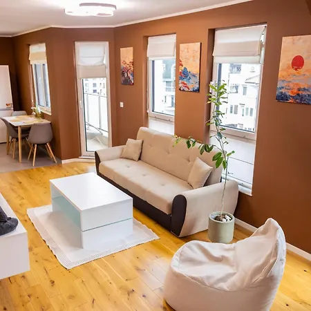 Cozy Loft With Jacuzzi Bath Near Center Plovdiv