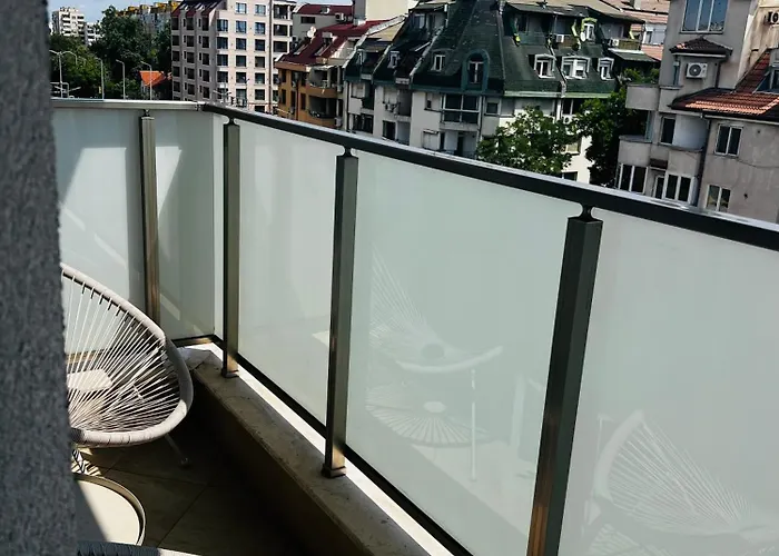 Romantic Loft With Jacuzzi Bath Near Center بلوفديف