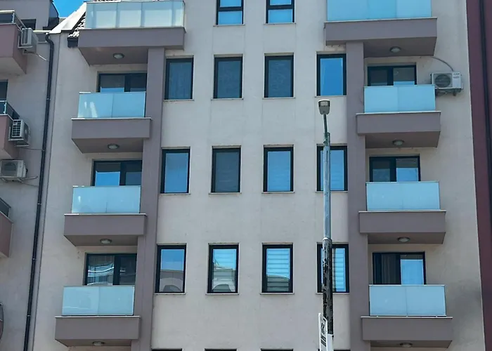 公寓 Romantic Loft With Jacuzzi Bath Near Center