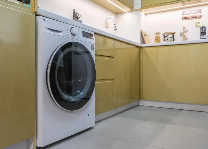 شقة Romantic Loft With Jacuzzi Bath Near Center